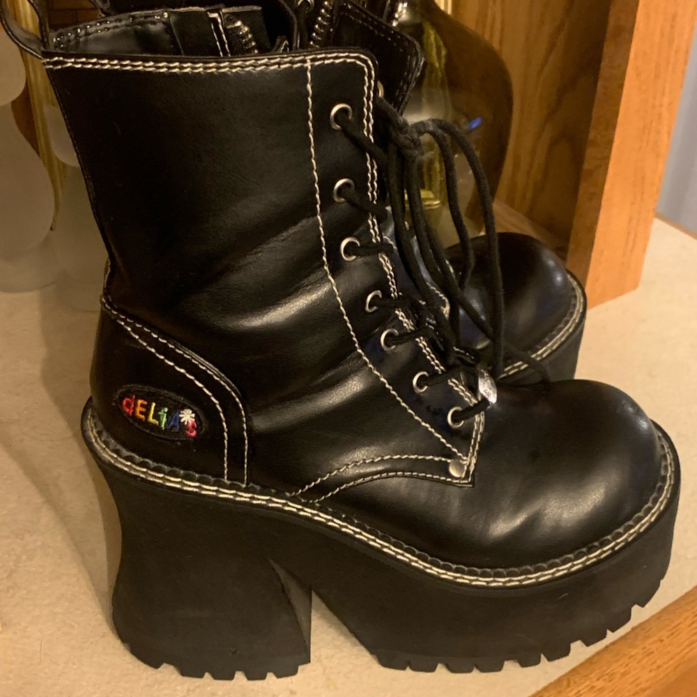Dolls Kill Black Platform Boots - Picture 2 of 5